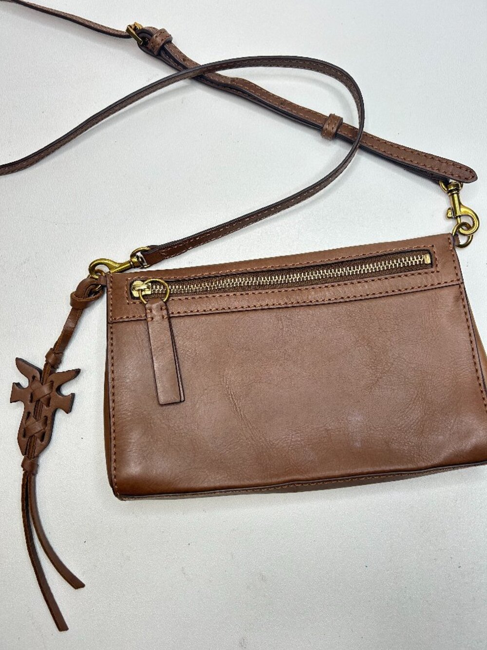 FRYE Carson Leather Bag Purse Crossbody Cognac Lightweight EUC